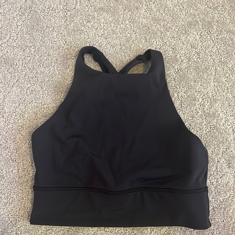 Lululemon Energy Sports Bra Size 6 - Black